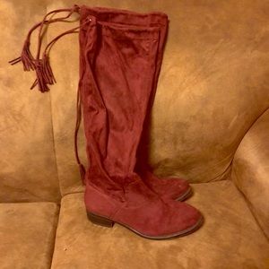 Size 10 wide calf Torrid burgundy boots